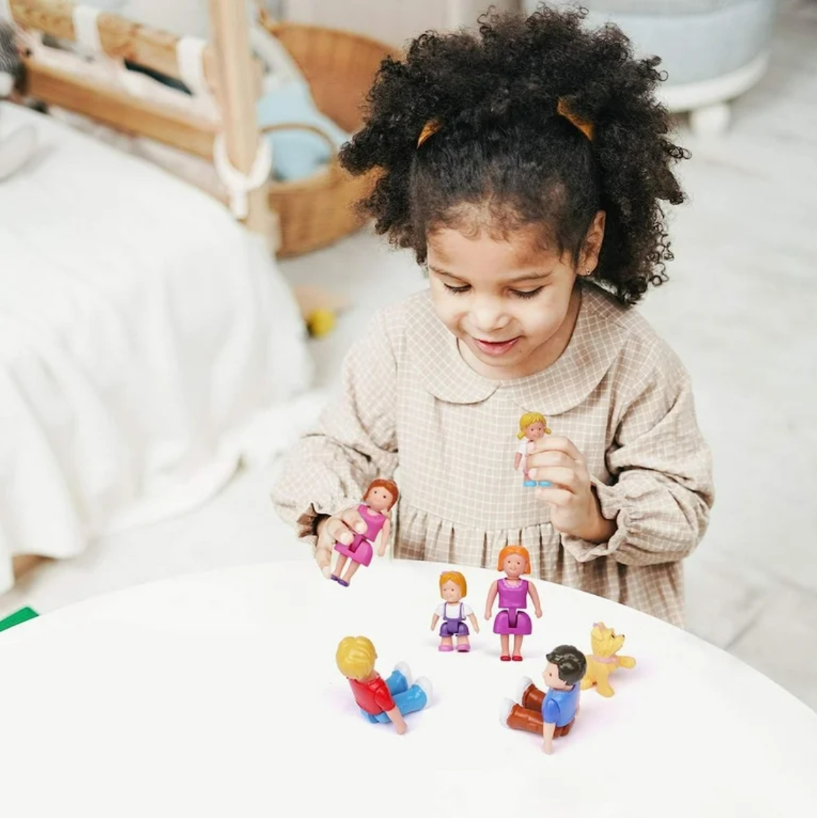 Toy Figures & Playsets