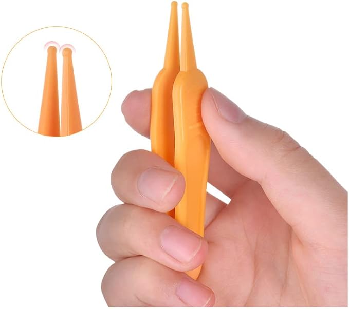 HLLMX 6 PCS Infant Nose Cleaning Tweezer with Plastic Round-Head Baby Ear Nose Navel Cleaner Clip for Baby Care