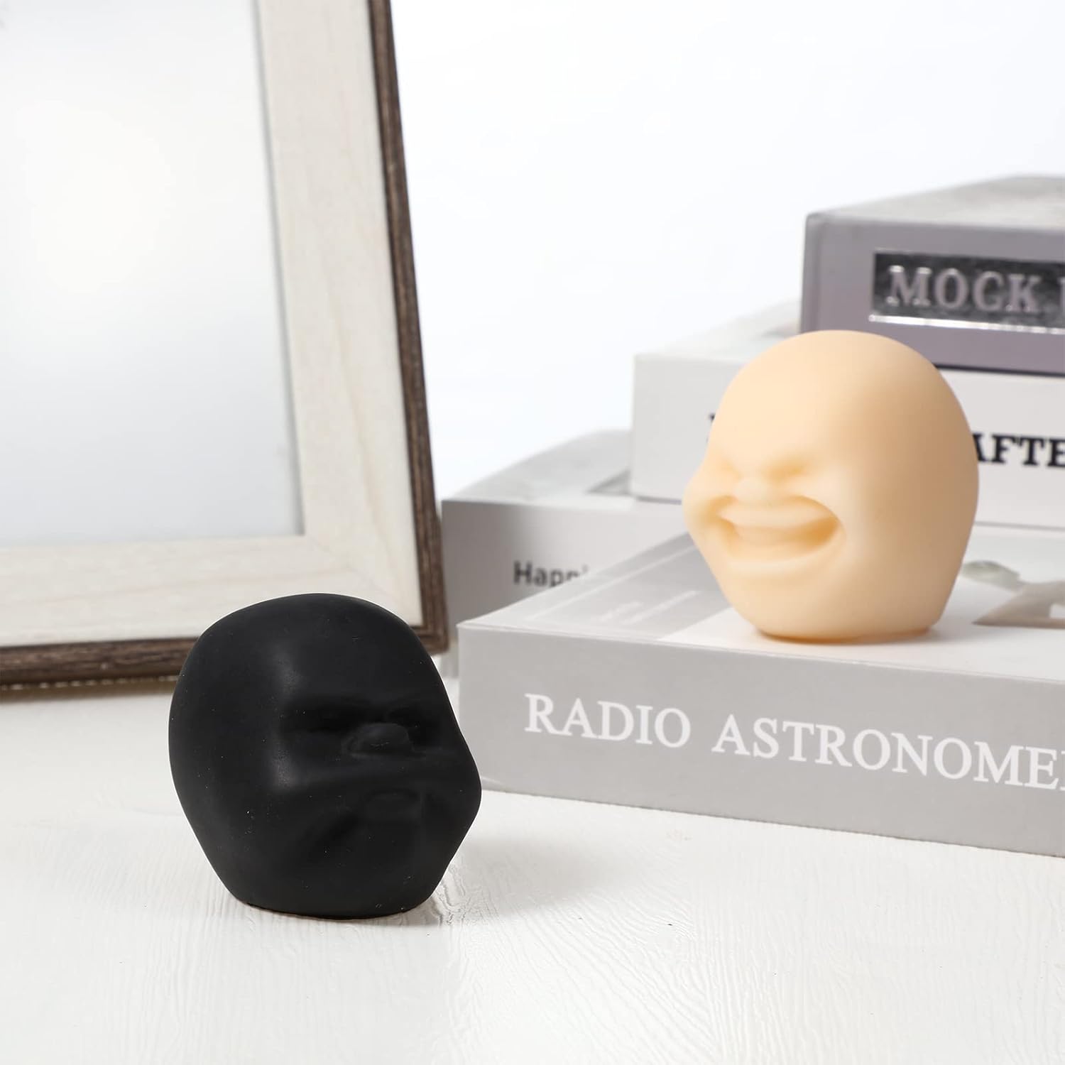 2 Pcs Funny Human Face Emotion Balls Fidget Sensory Toy Stress Relief Squeeze Ball Black Sulkiness and White Happy Decompression Anxiety Relief Toy for Adult Teen Christmas Stocking Filling Favor