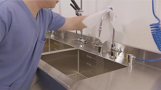 Medline Absorbent Wipers+ Disposable Heavy Duty Dry Wipes, 12" x 13" (90 Count)