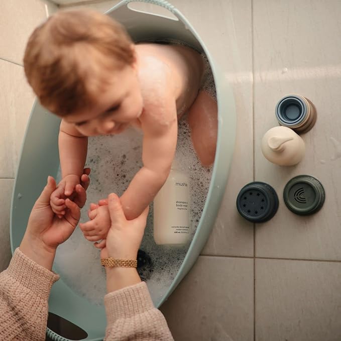 mushie Baby Shampoo & Body Wash | Gentle Formula for Delicate Skin | Certified Organic | Made in Denmark, 13.53 fl oz (Green Lemon)