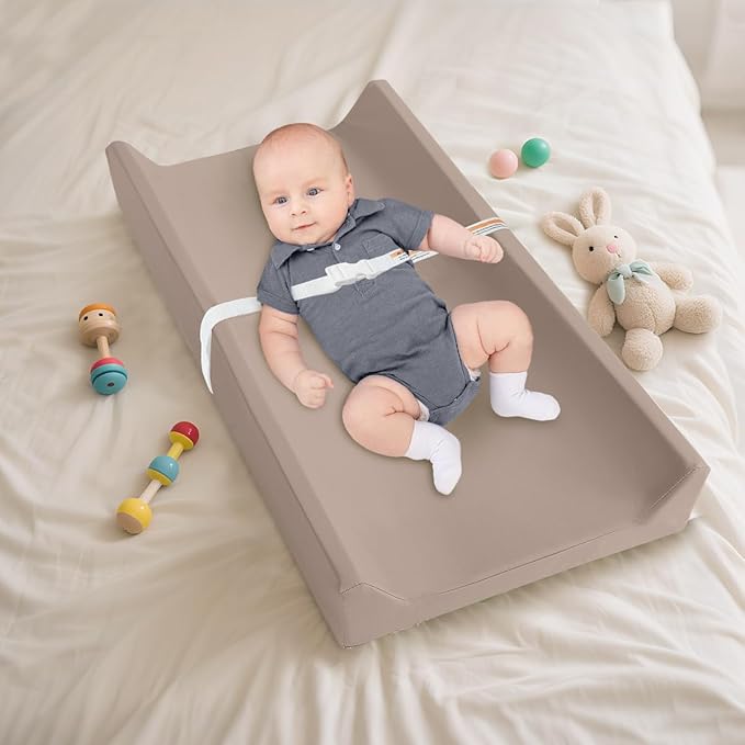 Baby Diaper Changing Pad, PU Compressed Waterproof Portable Wipeable Diaper Mat for for Travel, Fits Dressers & Tables (Khaki)