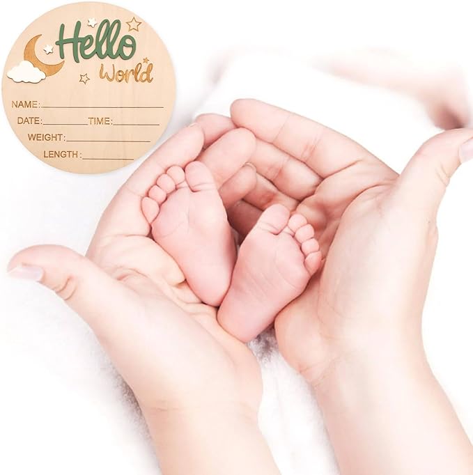 Baby Announcement Sign, 5.9 Inch Wooden Hello World Newborn Signs, Birth Announcement Sign and Pen, Moon and White Cloud Decoration, Welcome Newborn Arrival to World, Hospital Nursery for baby (Green)