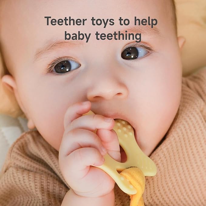 TUMAMA Baby Rattles 0-6 Months, 3 PCS Giraffe Baby Plush Rattles Sensory Toys with Teethers, Newborn Gifts for Babies 0-6 Months