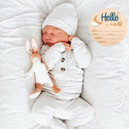 Baby Announcement Sign, 5.9 Inch Wooden Hello World Newborn Signs, Birth Announcement Sign and Pen, Moon and White Cloud Decoration, Welcome Newborn Arrival to World, Hospital Nursery for baby (Dark Blue)