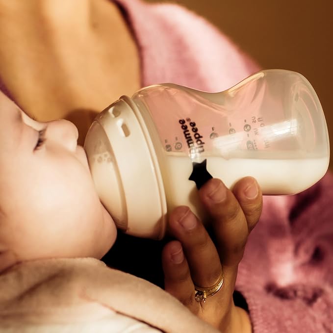 Tommee Tippee Portable Travel Baby Bottle and Food Warmer, Thermal Insulation, Stainless-Steel Flask with Leak-Proof Lid