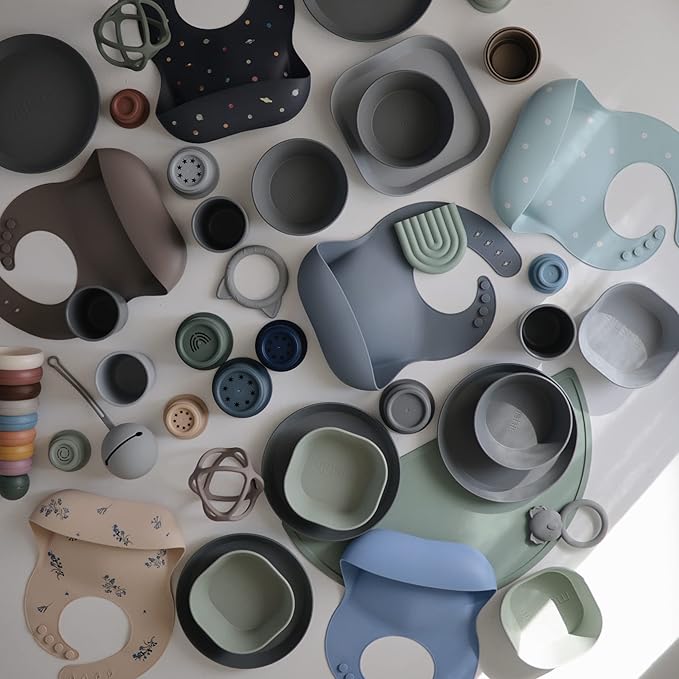 mushie Silicone Baby Bib | Adjustable Fit Waterproof Bibs (Numbers Black)