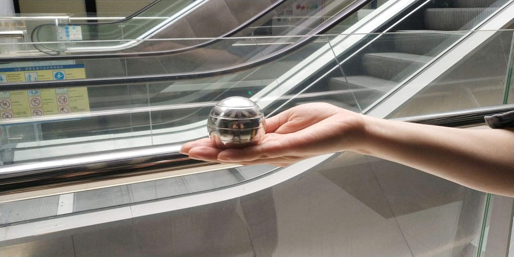 Kinetic Desk Toys,Full Body Optical Illusion Fidget Spinner Ball,Gifts for Men,Women,Kids Size 2.1"