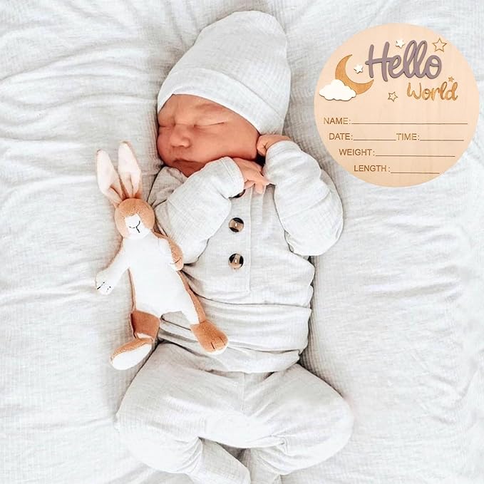 Baby Announcement Sign, 5.9 Inch Wooden Hello World Newborn Signs, Birth Announcement Sign and Pen, Moon and White Cloud Decoration, Welcome Newborn Arrival to World, Hospital Nursery for baby (Light Brown)