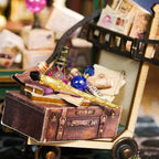 CUTEBEE DIY Miniature Dollhouse Kit, DIY Wooden Dollhouse Kit Miniature House Kit, Mini House Model for Adults and Teens, Creative Room Decorations, Gifts Idea for Family and Friends（Magic House