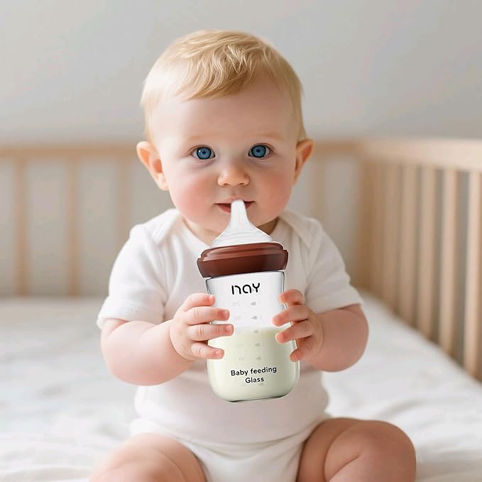 Natural Glass Baby Bottle for Breastfeeding Babies, 8oz Anti-Colic Baby Bottle with Natural Response Nipple(M), Clear, Wide Neck, 4 Pack, 3 Months+