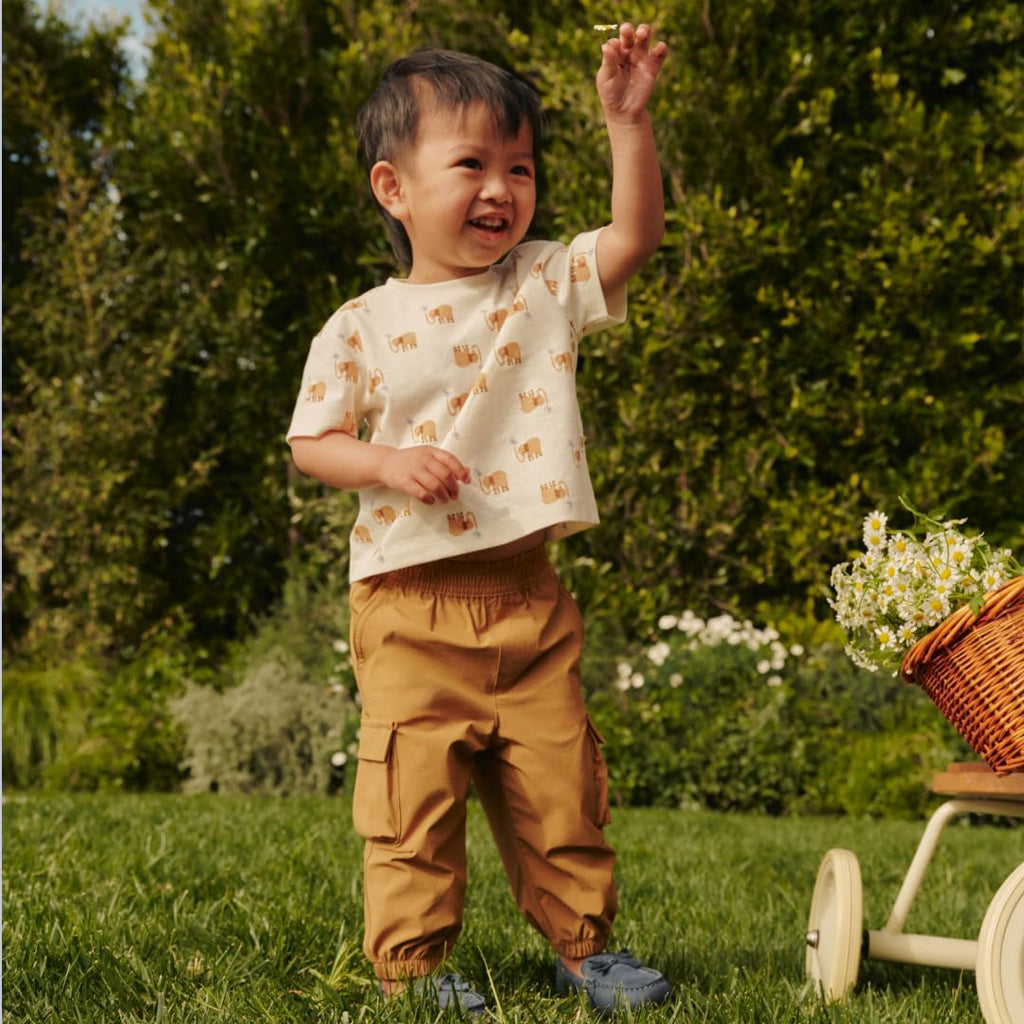 Amazon Essentials x Sofia Grainge Toddlers and Baby Boys' Short Sleeve T-Shirts, Pack of 2