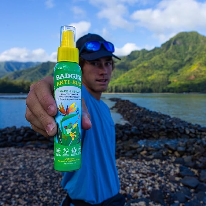 Badger Bug Spray, Family Friendly All Natural Mosquito Repellent w/Organic Essential Oils, Great Smelling Citronella Spray, Effective for 3 Hours, Deet-Free Vegan Plant Based Insect Repellent 4 fl oz