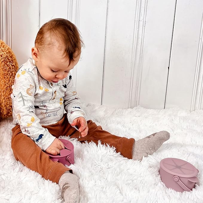 Snack Cups for Toddlers, Baby Snack Containers, Silicone Toddler Snack Cups No Spill, Food Catcher with Lid & Bucket-like Handle, BPA Free & Dishwasher Safe, 9 Ounce Lilac