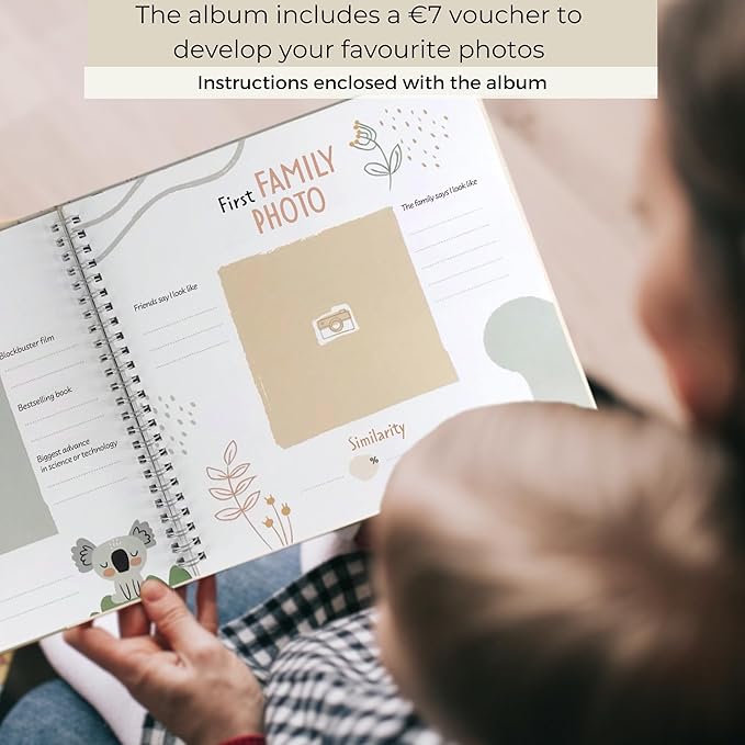 Baby Book Keepsake Gender Neutral to Paste Photos and Writing with +50 Pages and Stickers - Baby Memory Book from the First Year to 5th - Newborn Gifts, Baby Shower and Gender Reveal