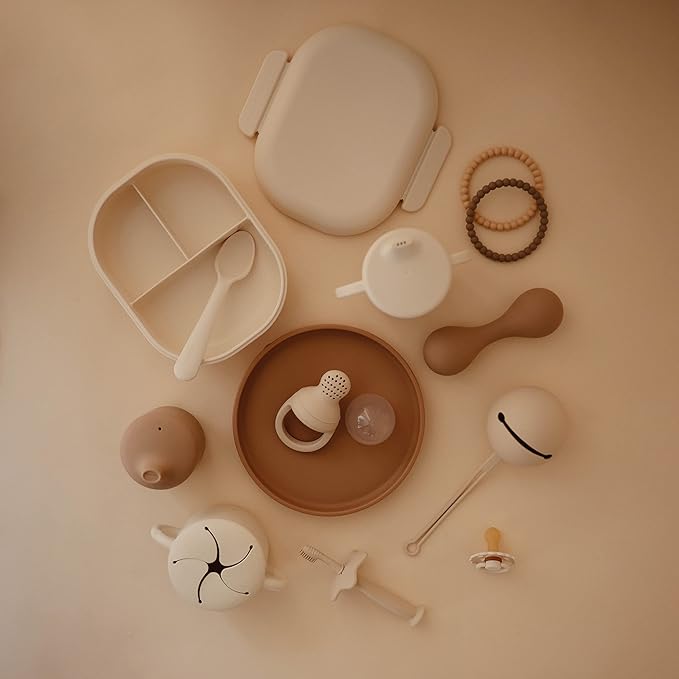 mushie Trainer Sippy Cup | Made in Denmark | Leak Resistant Twist-Off Lid & Handles | Plastic |6 Months + (Ivory)