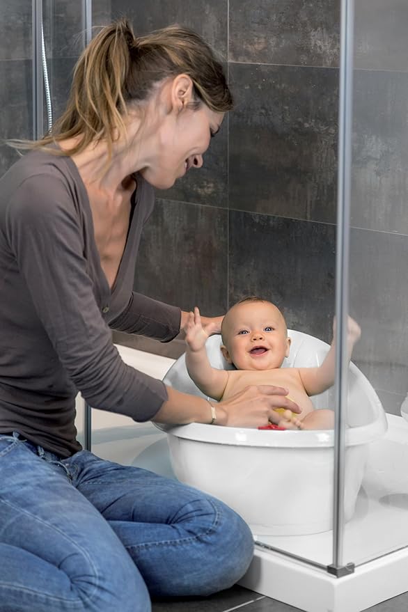 BEABA by OKBaby, Onda Baby Bath, Ergonomic Multi-Position tub for Infants and Babies up to 12 Months, Integrated Water Thermometer, Made in Italy, White