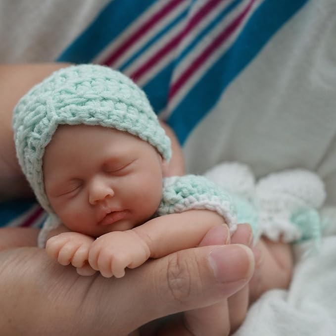 Reborn Baby Doll 7 Inch Silicone Doll Girl Aira Mini Realistic Newborn Baby Dolls Silicone Full Body Stress Relief with Feeding Accessories&Gift Box