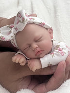 7 Inch Reborn Baby Doll ， Silicone Doll Girl Betty, Mini Realistic Newborn Baby Dolls Silicone Full Body with Feeding Accessories
