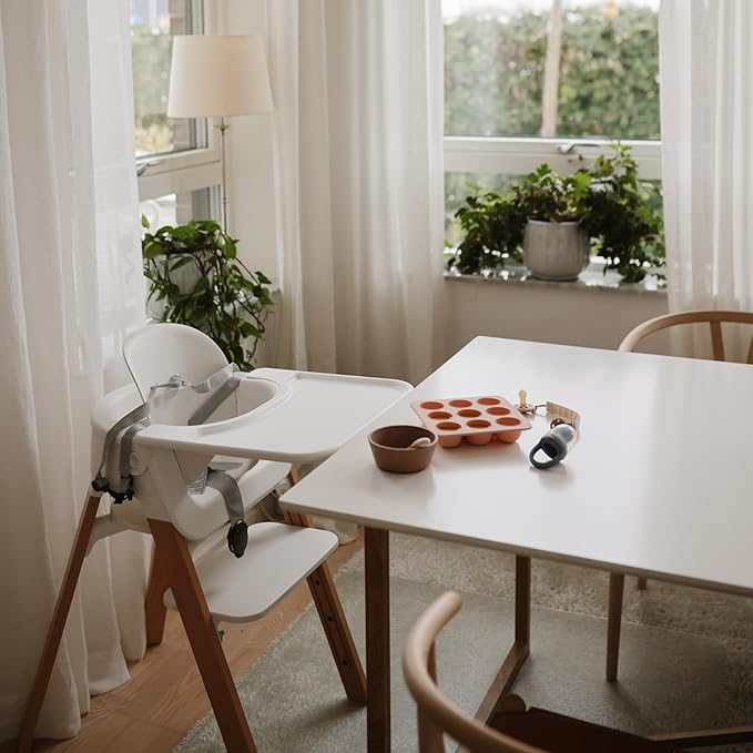 mushie Silicone Baby Food Freezer Tray with Lid | 9 Cups x 1.5oz | BPA Free Storage Container (Blush)