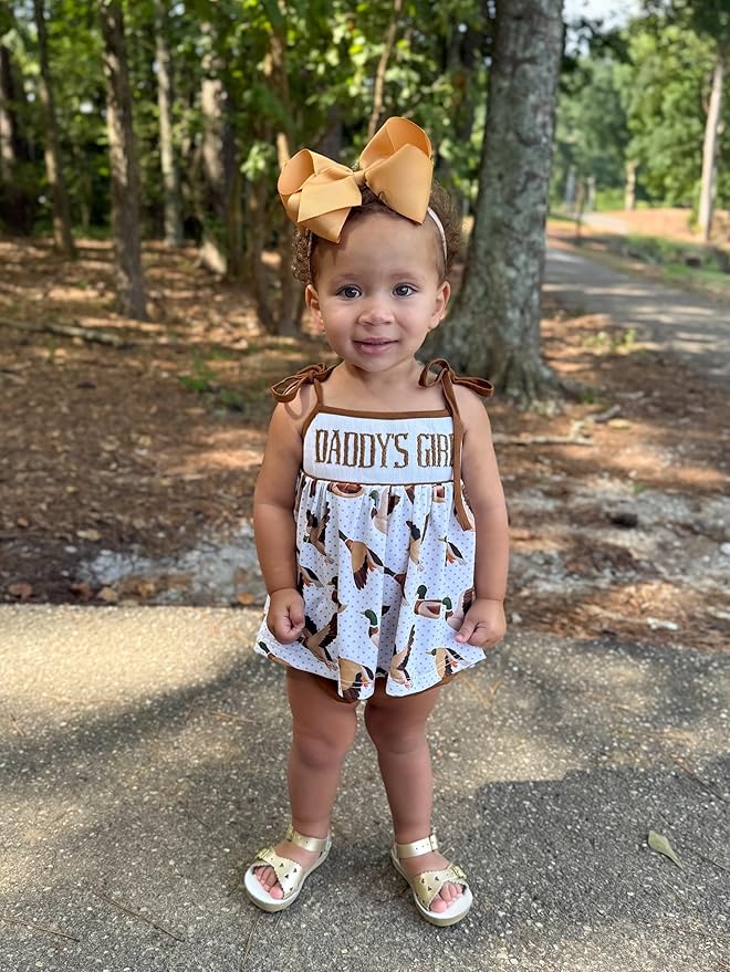 Wee Ones Girls' Plain Wrap Classic Grosgrain Hair Bows on a WeeStay No-Slip Hair Clip, Handmade, King, Old Gold