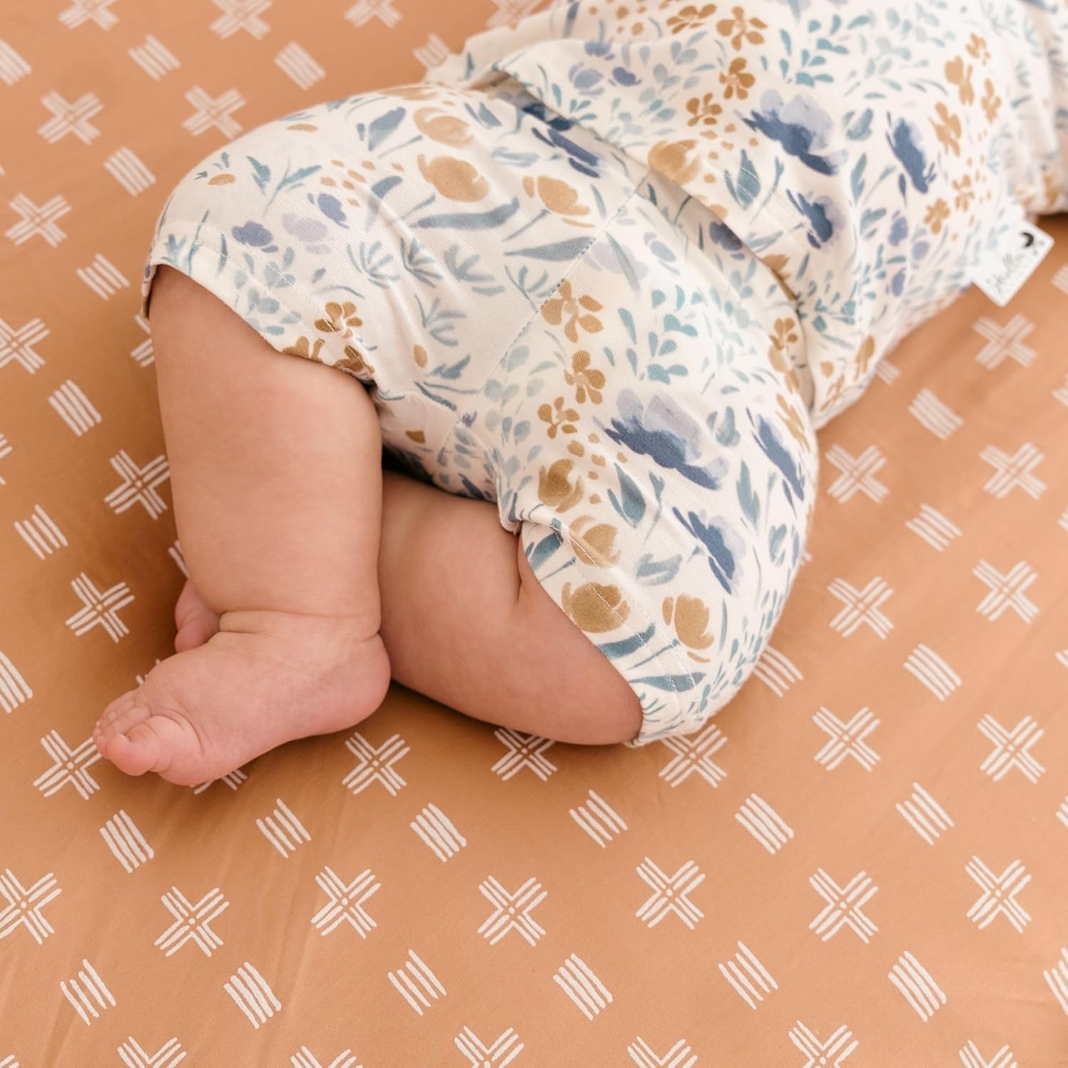 Crane Baby Crib Sheet, Copper Dash Neutral Crib Sheets & Toddler Sheets, 100% Cotton Sateen, 28" x 52", Breathable & Fitted