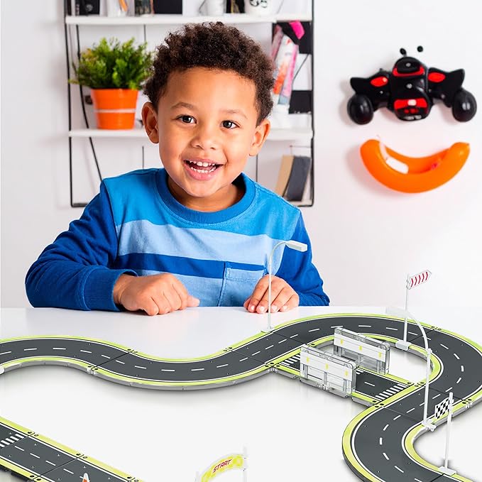 PicassoTiles Magnet Tile Building Block Construction Toy Set Street Sign Traffic Kit Highway Road Race Track with Bumper Barricade Accessory Sticker Education Magnetic Tiles Kids Age 3+ PTR03