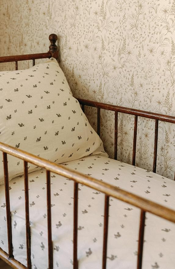 Oilo Crib Sheet, Breathable, Fitted, Organic Cotton Jersey, 300-Thread, Machine Wash, Fits Standard Crib (28" x 52" x 6"), Toddler Bedding, Heirloom Organic Collection, Squirrel