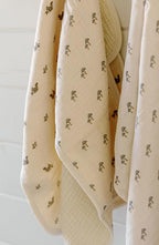 Oilo Burp Cloth 2-Pack Set, Large (12" X 22"), Organic Premium Cotton 4-Way Muslin, Luxuriously Soft, Super Absorbent, & Durable, Machine Washable, Mushroom & Squirrel