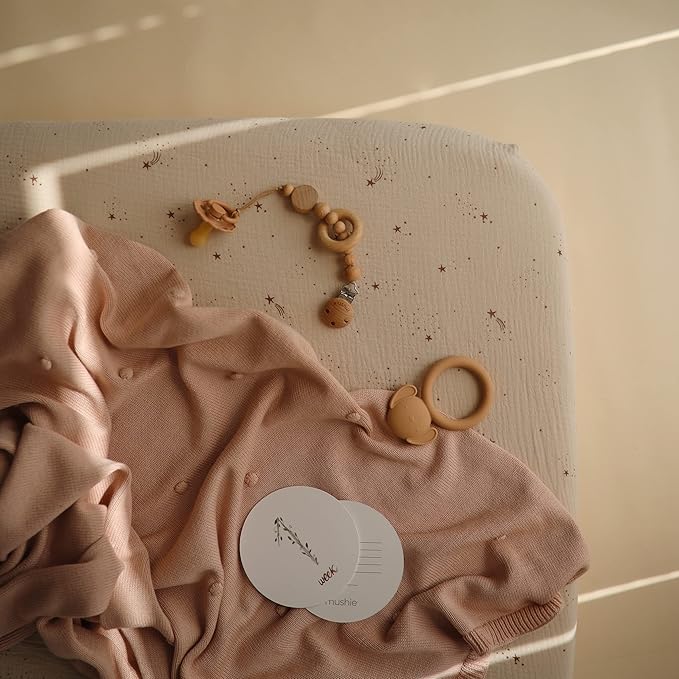 mushie Extra Soft Muslin Fitted Crib Sheet | 192 Thread Count | 28"x 52" (Falling Stars)