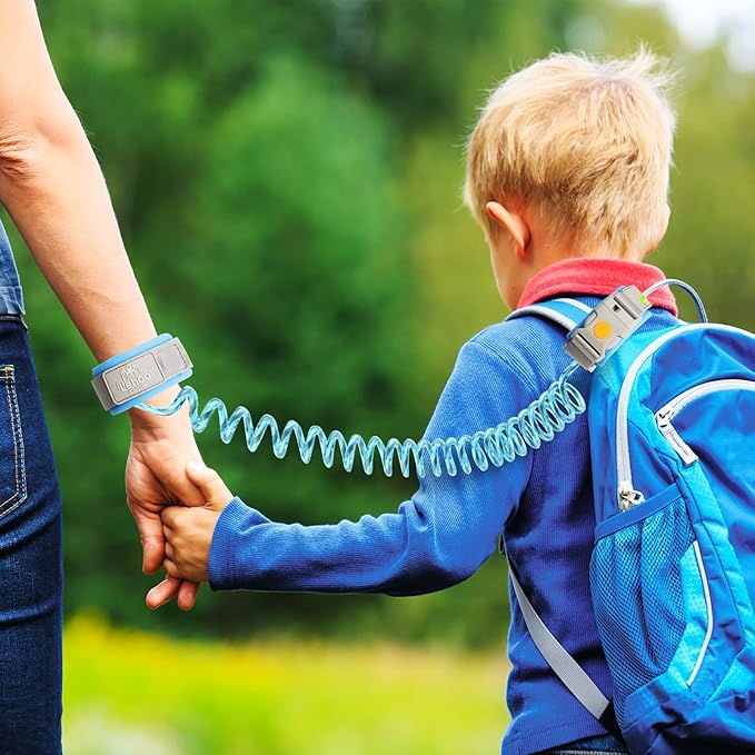 Lehoo Castle Kid Leash, 4.9ft Anti Lost Wrist Link for Toddlers with Induction Lock, Reflective Toddler Wrist Leash, Child Leash Harness, Leash for Kids (Light Blue)