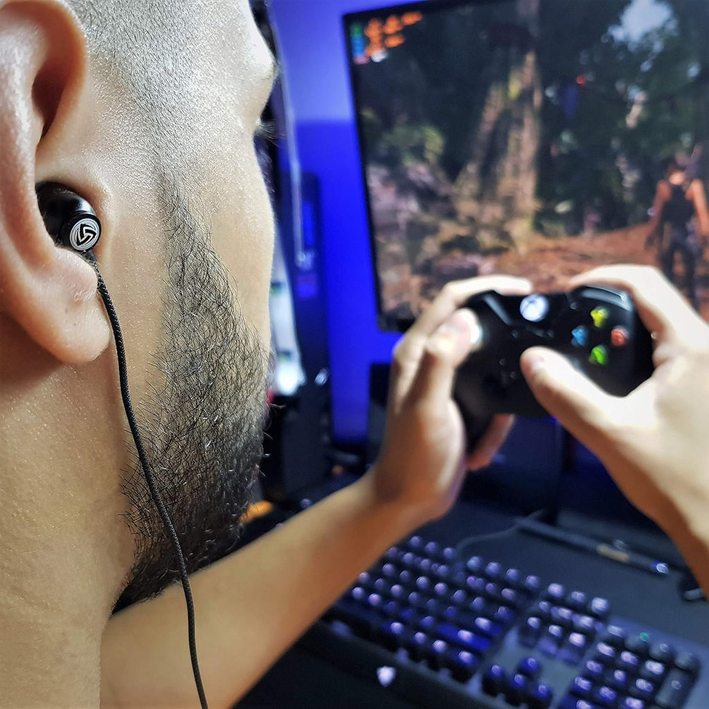 Ludos Clamor Wired Earbuds in-Ear Headphones, 5 Years Warranty, Earphones with Microphone, Noise Isolating Ear Buds for School, Kids, Women, Small Ear