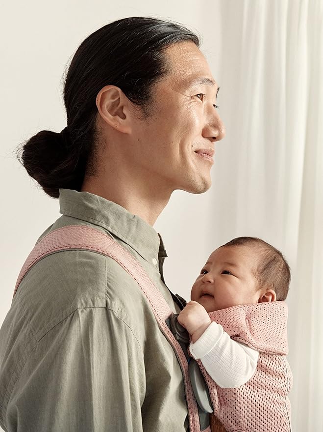 BabyBjörn Baby Carrier Mini, 3D Mesh, Dusty Pink | Newborn Carrier (7-25 lbs), Ergonomic, Easy-to-Use