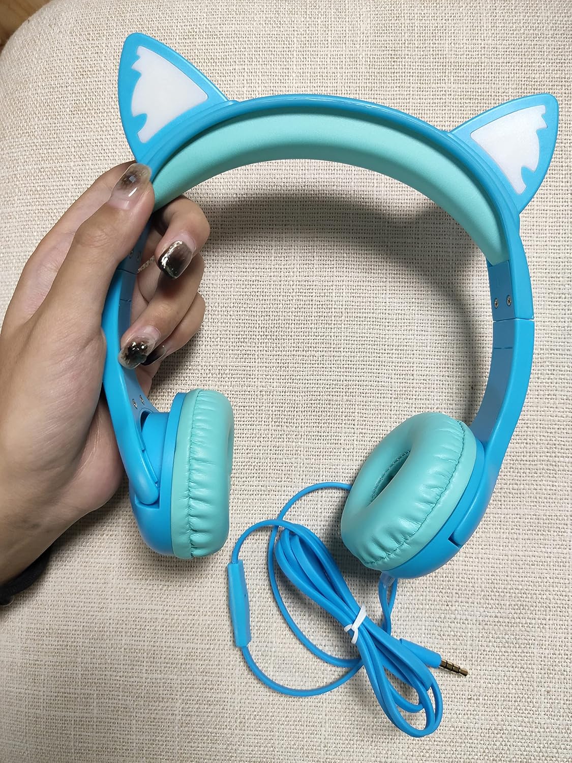 Olyre Kids Headphones with Sharing Port and Microphone, Girls Boys Headphone LED Cat Ears 85dB Volume Limited for Children/Toddler Wired On Ear for Tablets/E-Readers/Online/School/Travel - Blue
