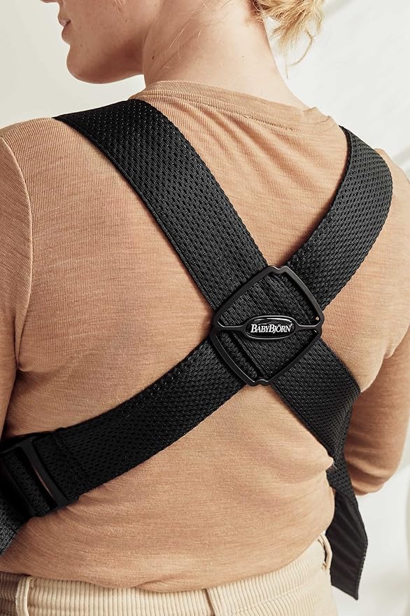 BabyBjörn Baby Carrier Mini, Black, 3D Mesh | Newborn Carrier (7-25 lbs), Ergonomic, Easy-to-Use
